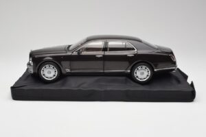 Bentley Mulsanne Burnt Oak Minichamps 1:18 100139905 Metal — zdjęcie 4 z 8