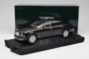 Bentley Mulsanne Burnt Oak Minichamps 1:18 100139905 Metal — zdjęcie 8 z 8