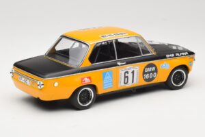 BMW 1600-2 BMW Alpina #61 R. Herzog / N. Lauda DNF 6 Hours Nurburgring 1970 Minichamps 1:18 155702661 Metal — zdjęcie 2 z 6