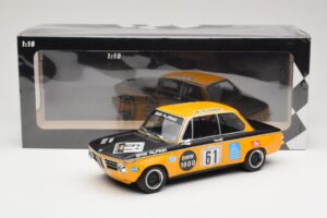 BMW 1600-2 BMW Alpina #61 R. Herzog / N. Lauda DNF 6 Hours Nurburgring 1970 Minichamps 1:18 155702661 Metal — zdjęcie 6 z 6