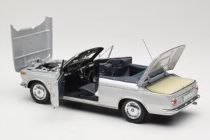 BMW 1600 Kabriolet Srebrny Minichamps 1:18 80430145819 Metal — zdjęcie 5 z 8