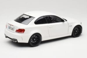 BMW 1M Coupe E82 Biały Minichamps 1:18 110020022 Metal — zdjęcie 3 z 8