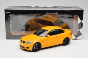 BMW 1M Coupe E82 Żółty Minichamps 1:18 110020026 Metal — zdjęcie 8 z 8