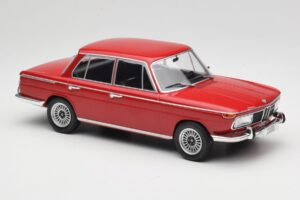 BMW 2000 121 Czerwony MCG 1:18 MCG18543 Metal — zdjęcie 4 z 6
