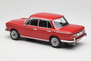 BMW 2000 121 Czerwony MCG 1:18 MCG18543 Metal — zdjęcie 5 z 6