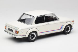 BMW 2002 Tii Turbo Alpine White Minichamps 1:18 155026200 Metal — zdjęcie 2 z 6