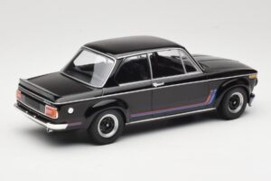 BMW 2002 Turbo Czarny Minichamps 1:18 155026204 Metal — zdjęcie 2 z 6