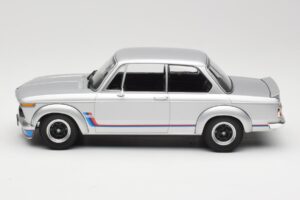 BMW 2002 Turbo E10 Srebrny Minichamps 1:18 155026201 Metal — zdjęcie 3 z 6
