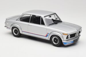 BMW 2002 Turbo E10 Srebrny Minichamps 1:18 155026201 Metal — zdjęcie 4 z 6