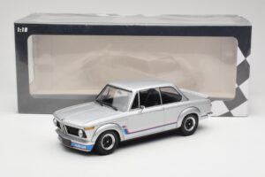 BMW 2002 Turbo E10 Srebrny Minichamps 1:18 155026201 Metal — zdjęcie 6 z 6