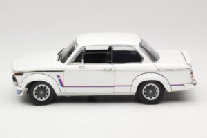 BMW 2002 Turbo E10 Biały Anson 1:18 30393 Metal — zdjęcie 4 z 8