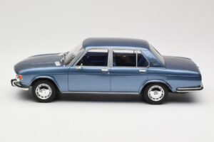 BMW 2500 E3 Blue Metallic BoS Models 1:18 BOS030 Żywica — zdjęcie 3 z 6