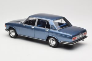 BMW 2500 E3 Blue Metallic BoS Models 1:18 BOS030 Żywica — zdjęcie 5 z 6