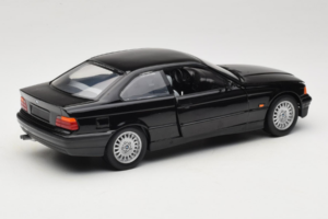 BMW 3 Series E36 Coupe Czarny UT Models 1:18 BMW009 Metal — zdjęcie 3 z 8