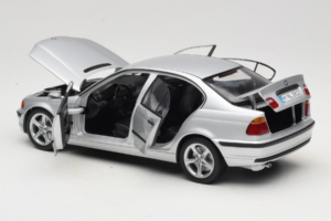BMW 3 Series E46 Srebrny UT Models 1:18 80439421535 Metal — zdjęcie 5 z 8