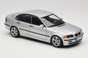 BMW 3 Series E46 Srebrny UT Models 1:18 80439421535 Metal — zdjęcie 6 z 8