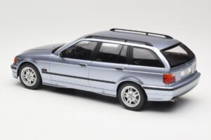 BMW 3 Series E36 Touring Blue Metallic MCG 1:18 MCG18365 Metal — zdjęcie 5 z 6