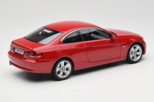 BMW 3 Series E92 Czerwony Kyosho 1:18 80430407219 Metal — zdjęcie 3 z 8