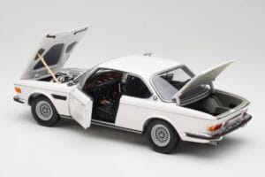 BMW 3.0 CSi E9 Biały Minichamps 1:18 180029026 Metal — zdjęcie 5 z 8