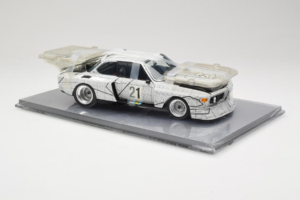BMW 3.0 CSL Art Car Frank Stella Minichamps 1:18 80430150928 Metal — zdjęcie 4 z 6