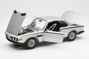 BMW 3.0 CSL E9 Srebrny Minichamps 1:18 180029020 Metal — zdjęcie 2 z 8