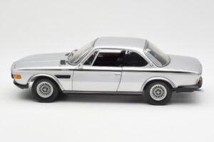 BMW 3.0 CSL E9 Srebrny Minichamps 1:18 180029020 Metal — zdjęcie 4 z 8