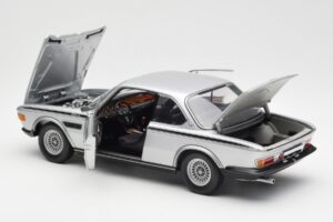 BMW 3.0 CSL E9 Srebrny Minichamps 1:18 180029020 Metal — zdjęcie 5 z 8