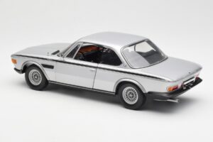 BMW 3.0 CSL E9 Srebrny Minichamps 1:18 180029020 Metal — zdjęcie 7 z 8