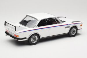 BMW 3.0 CSL E9 Biały Minichamps 1:18 155028136 Metal — zdjęcie 2 z 6