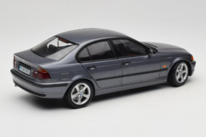 BMW 318i E46 Grey Metallic Edycja Dealerska UT Models 1:18 80430028459 Metal — zdjęcie 3 z 8