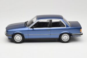 BMW 323i E30 Blue Metallic Minichamps 1:18 155026002 Metal — zdjęcie 3 z 6