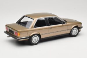 BMW 323i E30 Brown Metallic Minichamps 1:18 155026004 Metal — zdjęcie 2 z 6