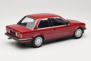 BMW 323i E30 Carmine Minichamps 1:18 155026008 Metal — zdjęcie 2 z 6