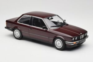 BMW 323i E30 Dark Red Metallic Minichamps 1:18 155026007 Metal — zdjęcie 4 z 6