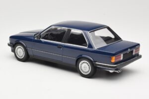 BMW 323i E30 Saturn Blue Minichamps 1:18 155026009 Metal — zdjęcie 5 z 6