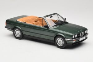 BMW 325i E30 Kabriolet Zielony MCG 1:18 MCG18545 Metal — zdjęcie 4 z 6