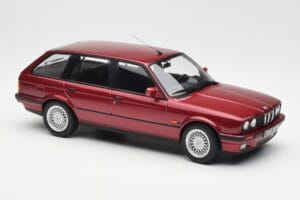 BMW 325i E30 Touring Czerwony Metallic Norev 1:18 183218 Metal — zdjęcie 4 z 6