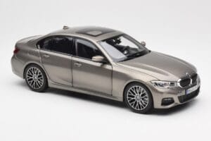 BMW 330i G20 Srebrny Norev 1:18 183275 Metal — zdjęcie 6 z 8