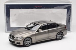 BMW 330i G20 Srebrny Norev 1:18 183275 Metal — zdjęcie 8 z 8