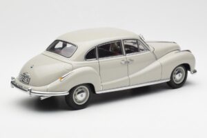 BMW 501 Cortina Szary AUTOart 1:18 80430393098 Metal — zdjęcie 3 z 8