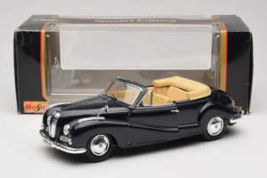 BMW 502 Kabriolet Czarny Maisto 1:18 31817 Metal — zdjęcie 8 z 8