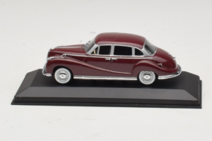 BMW 502 V8 Ciemnoczerwony Minichamps 1:43 430022402 Metal