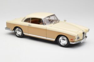 BMW 503 Beżowy Revell 1:18 8832 Metal — zdjęcie 6 z 8