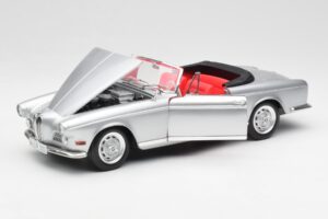 BMW 503 Srebrny Revell 1:18 18787 Metal — zdjęcie 2 z 8