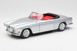 BMW 503 Srebrny Revell 1:18 18787 Metal
