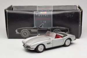 BMW 507 Kabriolet Srebrny Revell 1:18 8829 Metal — zdjęcie 8 z 8