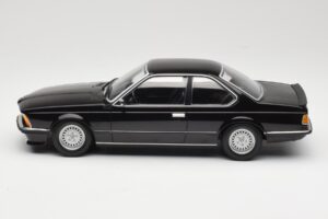 BMW 635 CSi E24 Black Metallic Minichamps 1:18 155028104 Metal — zdjęcie 3 z 6