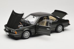 BMW 635 CSi E24 Malachit Green Metallic AUTOart 1:18 70522 Metal — zdjęcie 2 z 8