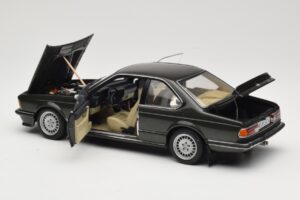 BMW 635 CSi E24 Malachit Green Metallic AUTOart 1:18 70522 Metal — zdjęcie 5 z 8