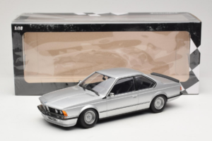 BMW 635 CSi E24 Srebrny Minichamps 1:18 155028107 Metal — zdjęcie 6 z 6